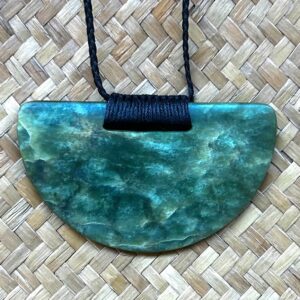 Curved Pendant