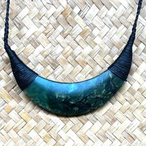Curved Pendant